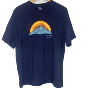 Men's LL Bean Graphic T-shirt Slightly Fitted Size Large